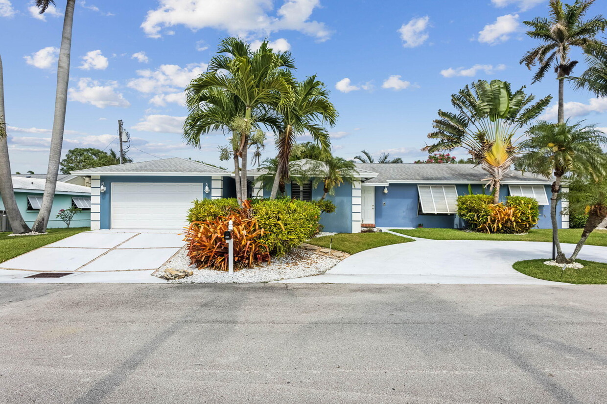 Primary Photo - 3101 Pierson Dr