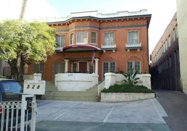 Primary Photo - Watson's Manor