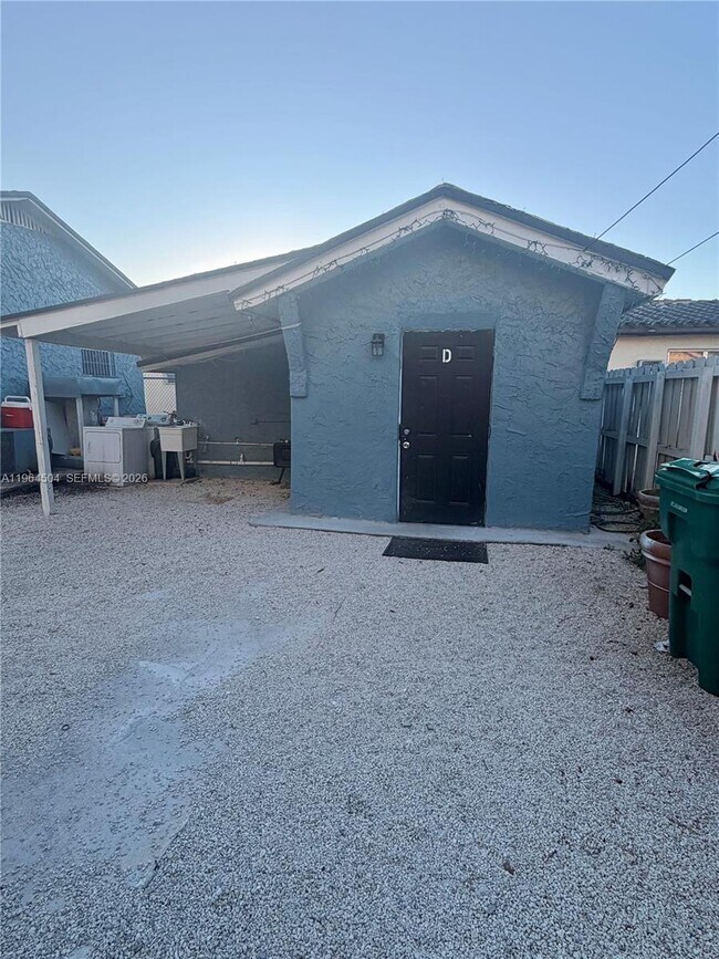 Foto del edificio - 236 SW 10th Ave