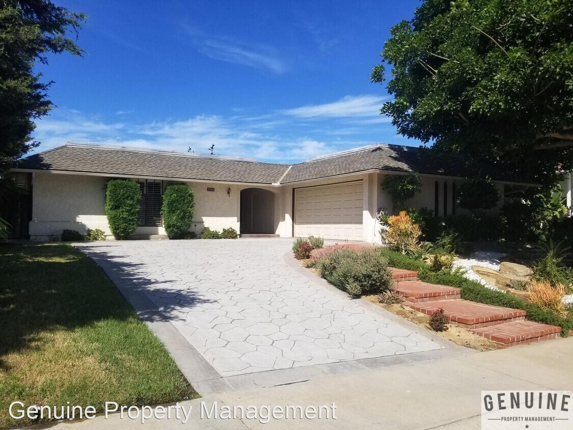 Primary Photo - 4 br, 2 bath House - 25382 Pacifica Avenue