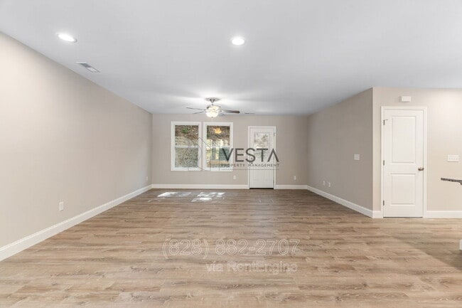 Building Photo - 70 Erwin Hill Dr