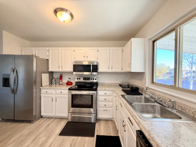 Foto del edificio - 2708 W 98th Dr