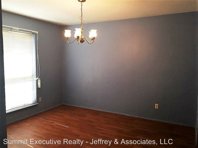 Building Photo - 3 br, 1.5 bath House - 3564 Wingfield Dr.