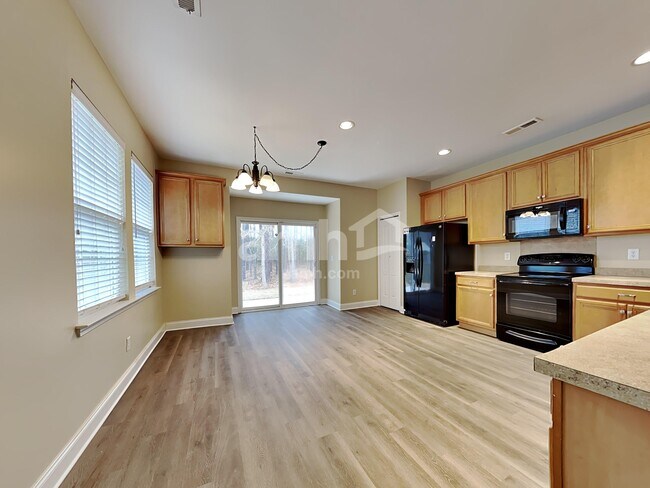 Foto del edificio - 248 Woodbrook Way