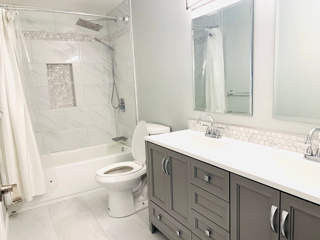 Foto del edificio - 18530 52nd Ave W