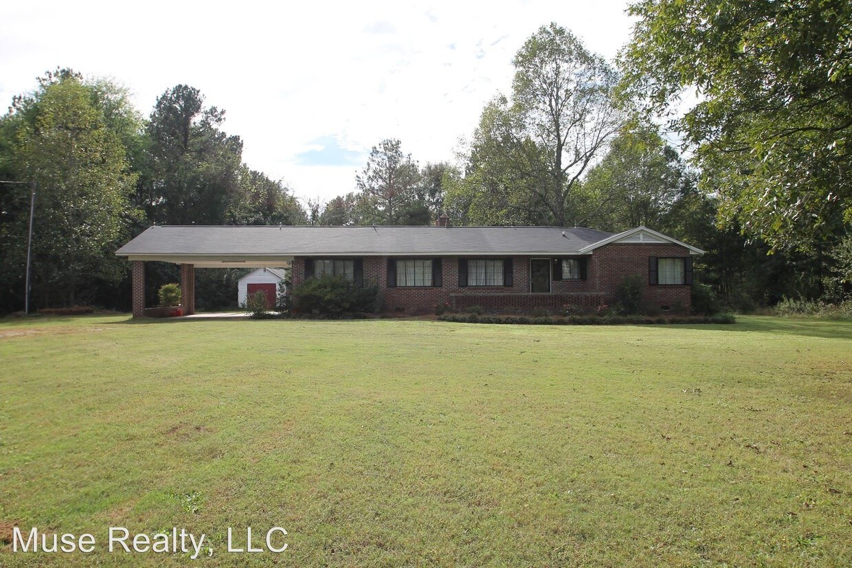 Primary Photo - 3 br, 1.5 bath House - 2845 Blaney Road