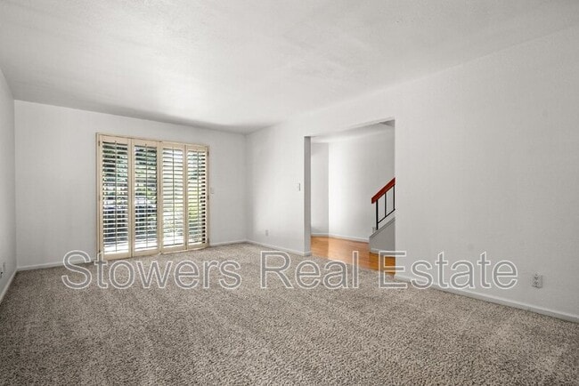 Building Photo - 1714 Parkside Dr