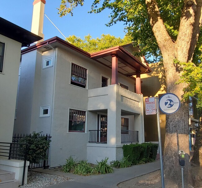 Foto del edificio - 2227 J St