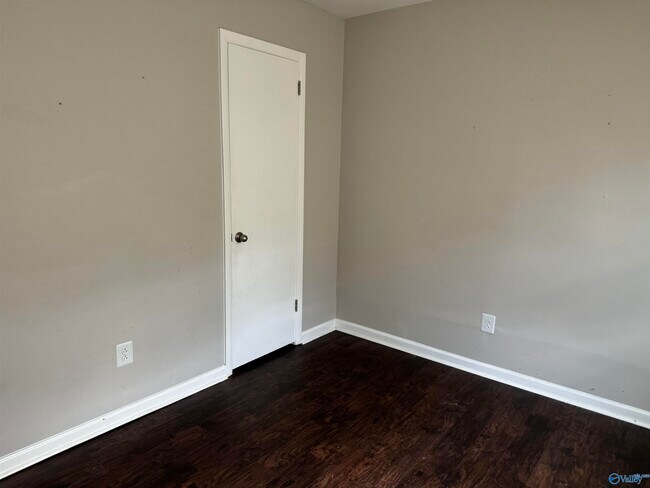 Foto del edificio - 12105 Carriage Ct SE