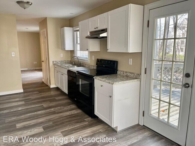 Building Photo - 3 br, 2.5 bath House - 7165 Mill Valley Rd