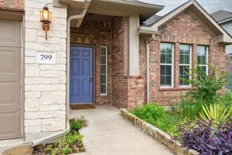 Building Photo - 799 Clear Springs Hollow