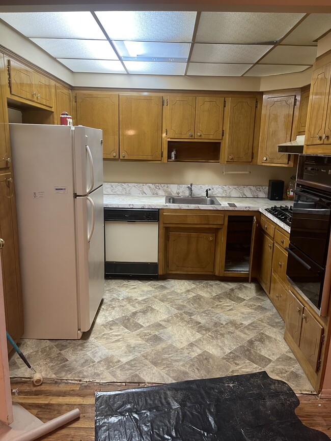 Foto del edificio - 2067 E 57th St
