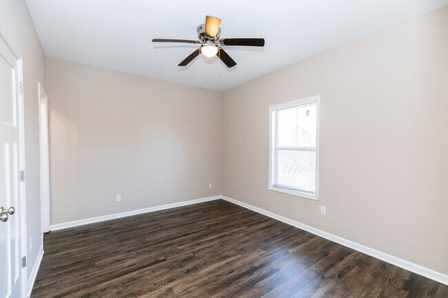 Foto del edificio - 696 Patriots Place