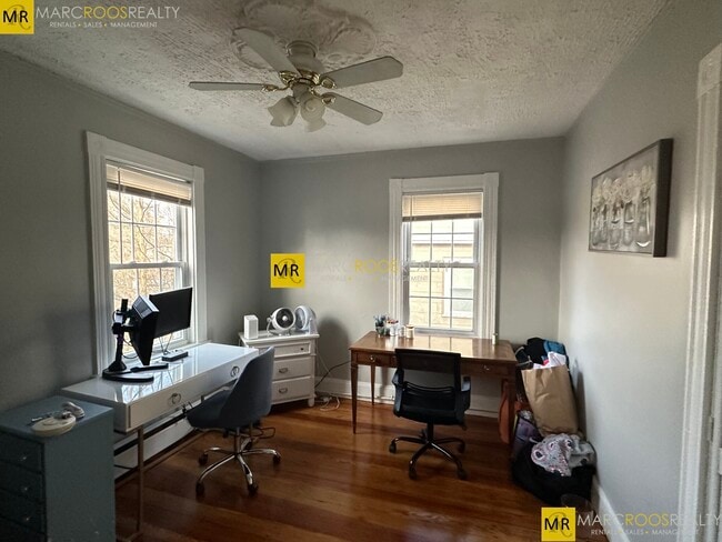Building Photo - 131 Nonantum St