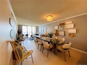 Building Photo - 7380 S Ocean Dr