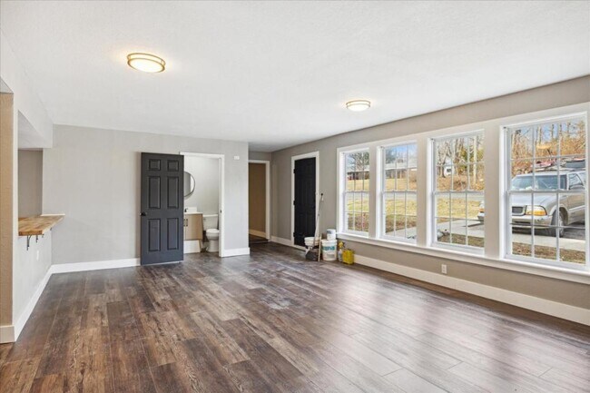 Foto del edificio - 4804 Ball Camp Pike