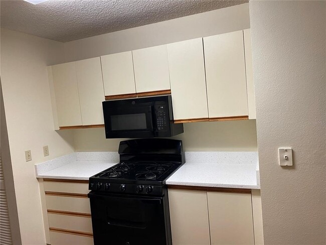 Building Photo - 1311 Azalea Way