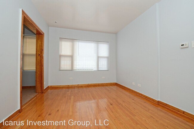 Foto del edificio - 3014 W 63rd St