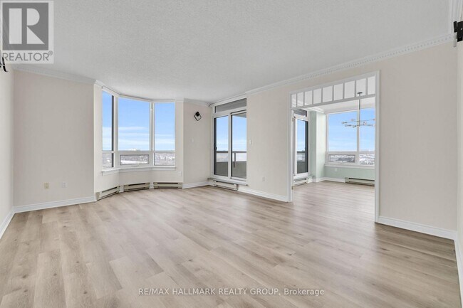 Photo du bâtiment - 1480 Riverside Dr.