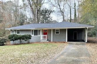 Building Photo - 6052 Brookdale Ln SW