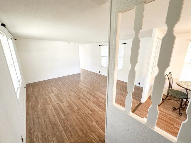 Foto del edificio - "Cozy 2-Bedroom Retreat in Haines City - P...