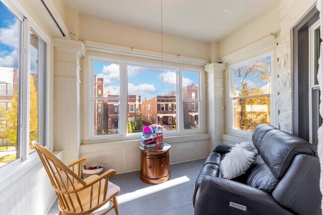 Foto del edificio - 6112 S St Lawrence Ave