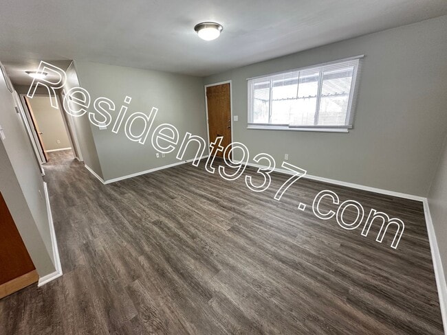 Foto del edificio - 3 Bed 1 Bath Home