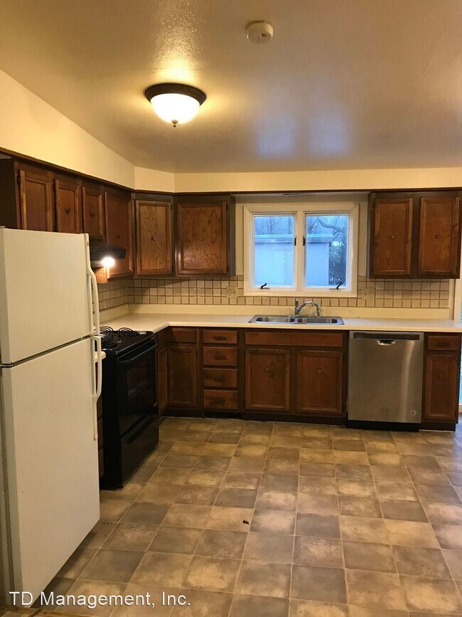 Foto del edificio - 3 br, 2 bath House - 1312 E Bennett