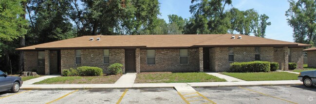 Foto del edificio - Hammock Oaks Apartments