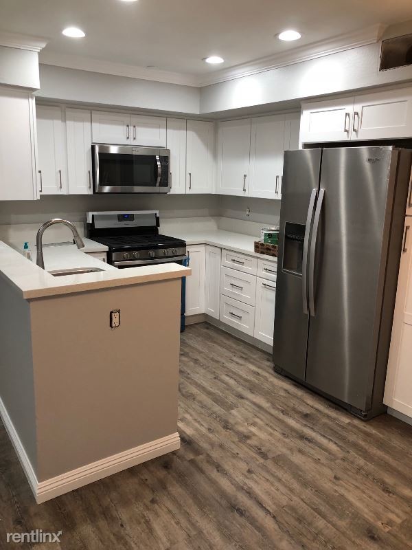 Building Photo - 12671 Briarglen Loop