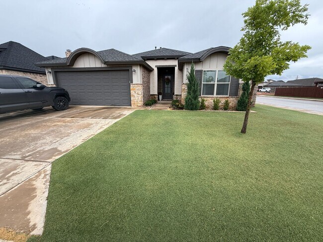 Building Photo - STONEWOOD ESTATES 3/2/2