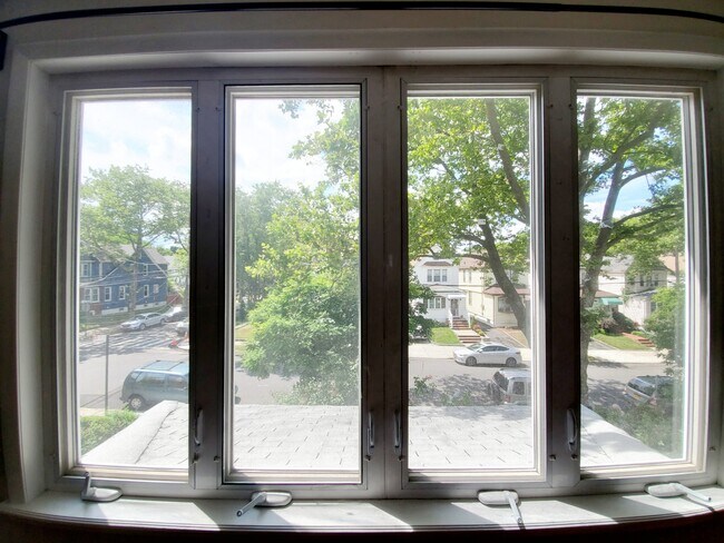 Foto del edificio - 90-04 69th Ave