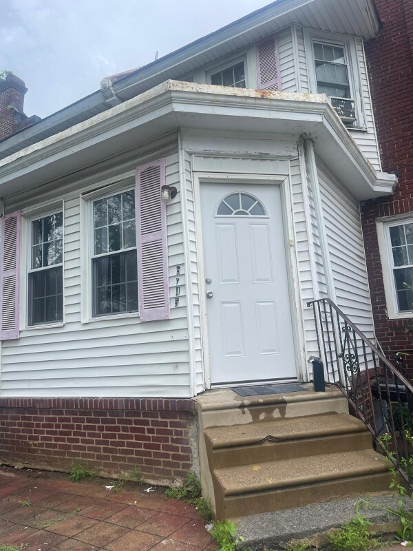 Foto principal - 5245 Lebanon Ave