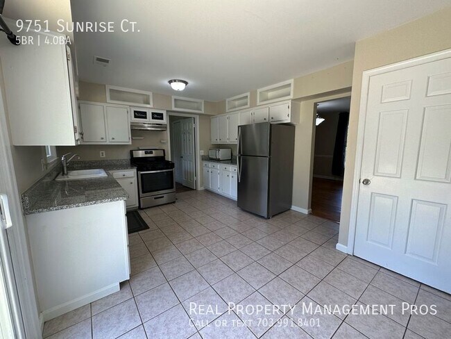Building Photo - Qualify for a zero deposit option? Nearly ...