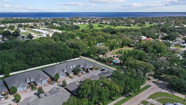 Foto del edificio - 3 br, 2 bath House - 3421 Home Town Lane