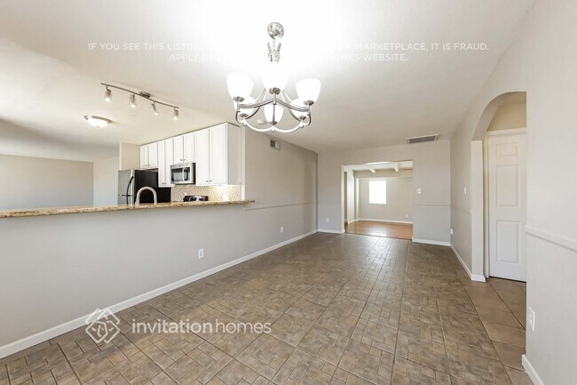 Building Photo - 601 W Oraibi Dr