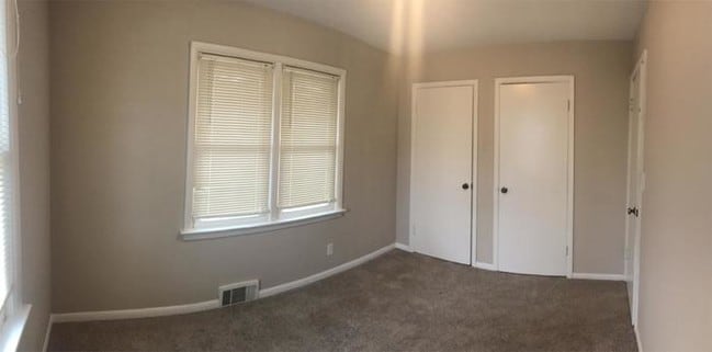 Building Photo - Duplex Unit in Peoria Heights