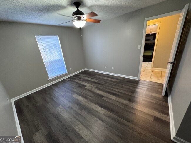 Foto del edificio - 1055 Baxter St