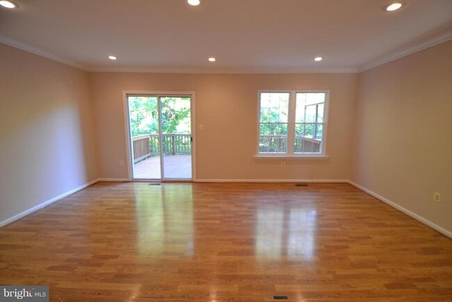 Building Photo - 6173 Green Hollow Ct