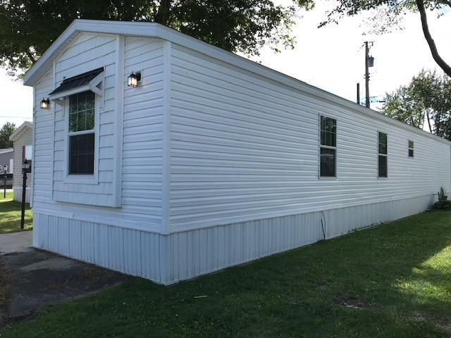 Building Photo - 69 Farmington Dr