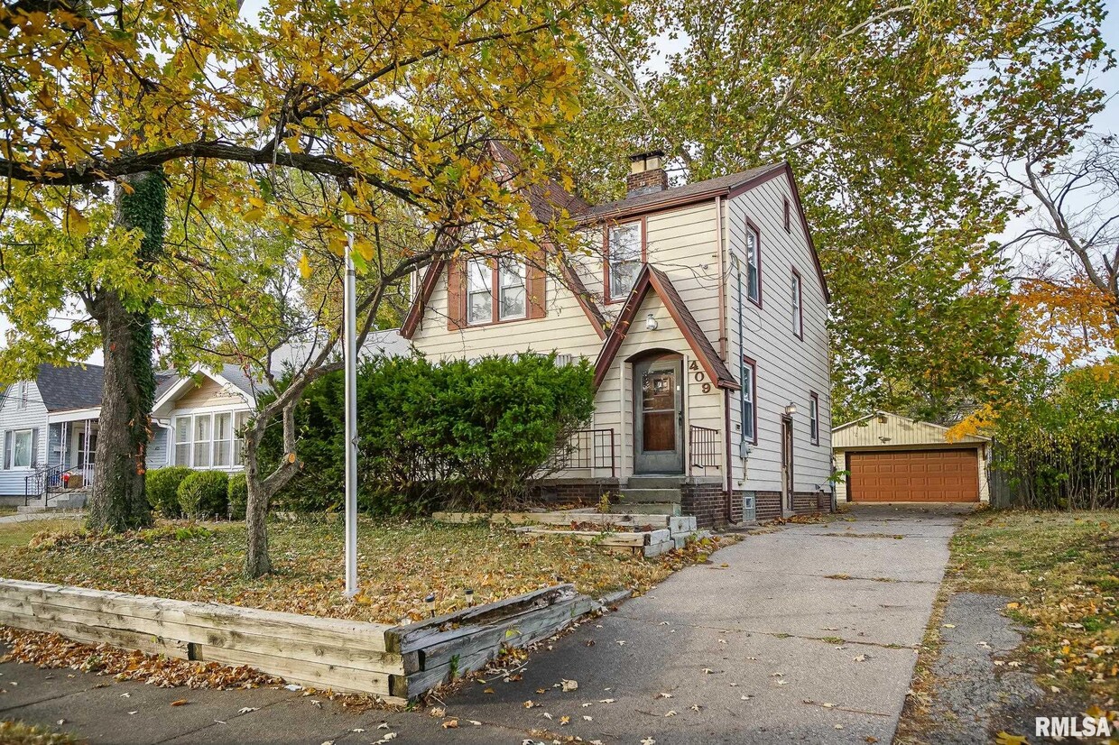 Primary Photo - 409 E Melbourne Ave