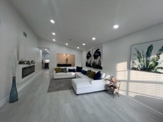 Building Photo - 1011 SW 139th Ct