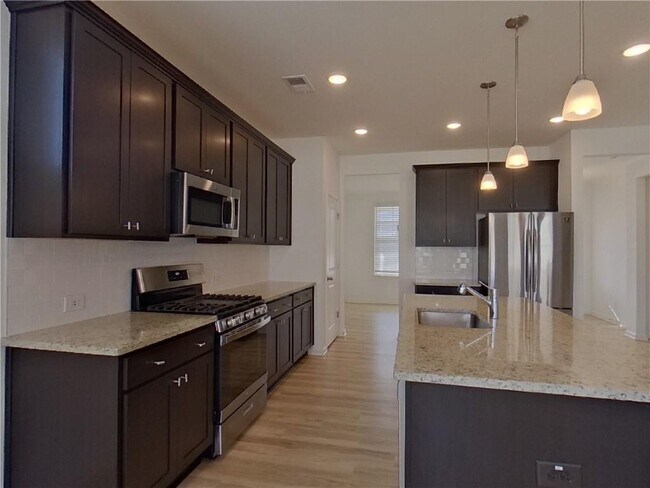 Foto del edificio - 425 Freeport Wy