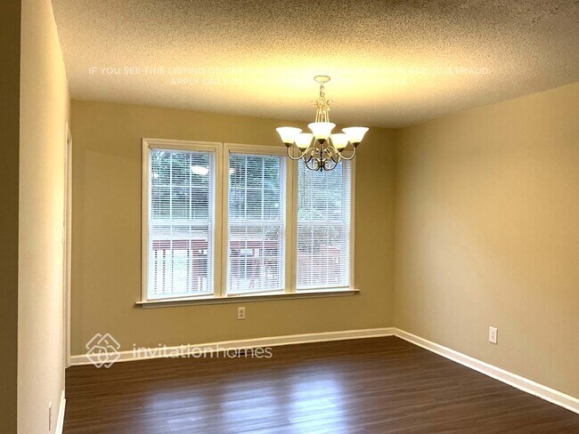 Foto del edificio - 72 Cross Ridge Dr