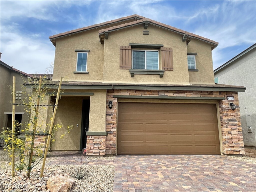 Foto principal - 6836 Chargehand Ave