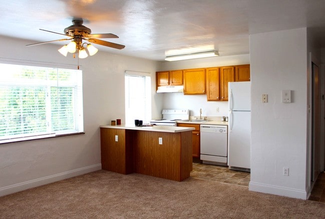2BR-Kitchen - Pacific Highlands Apartments