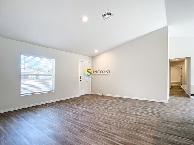 Foto del edificio - 11501 N Landover Terrace