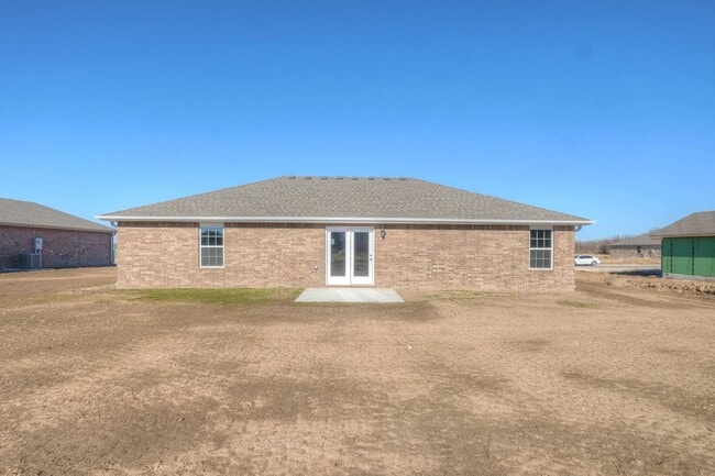 Building Photo - Spacious 3 Bedroom Home In Carl Junction!