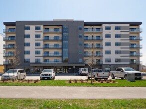 Building Photo - 8699-8699 McHugh St