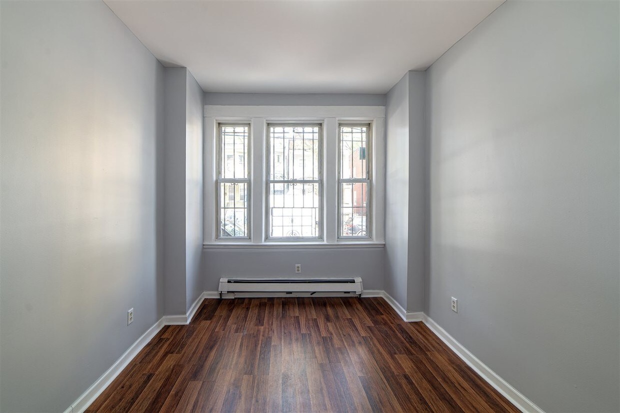 117 Grant Ave Unit 1R, Jersey City, NJ 07305 Apartment for Rent in